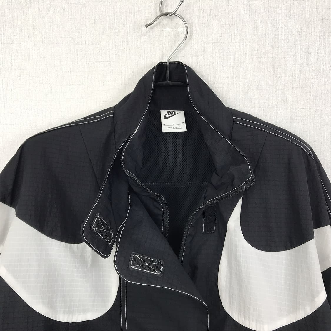 나이키 NIKE 스우시 리펠 우븐 자켓 여성M 상품이미지4