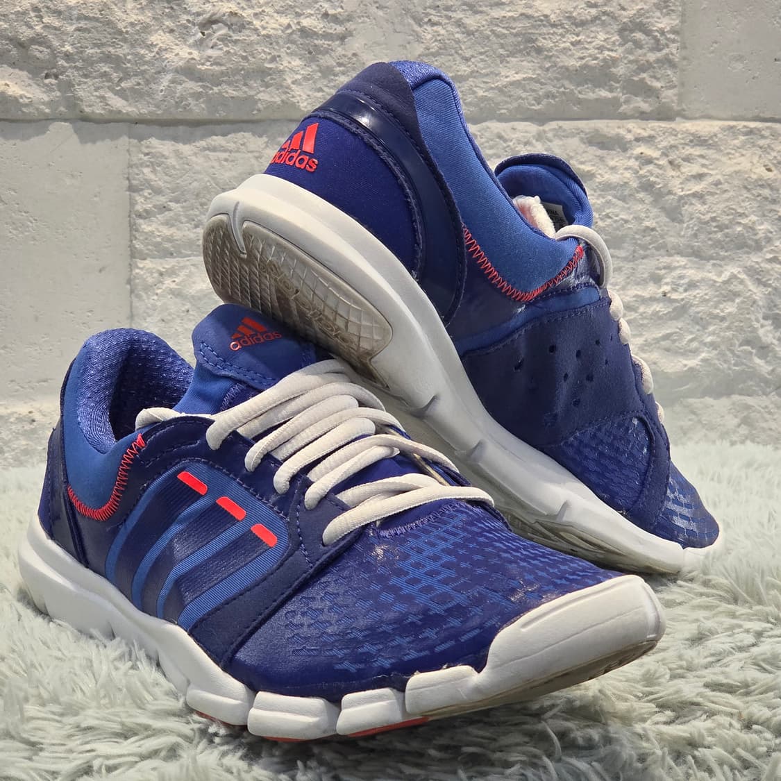 3q-16:아디다스 트레이닝 러닝화 블루코랄 디테일 (23.5cm) 상품이미지5