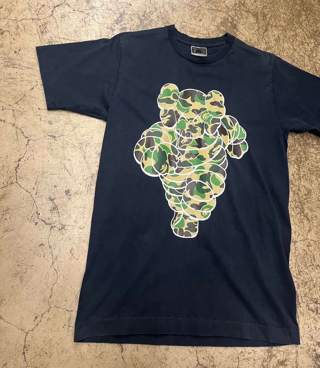 00s Bape x kaws 반팔 티셔츠 상품이미지3