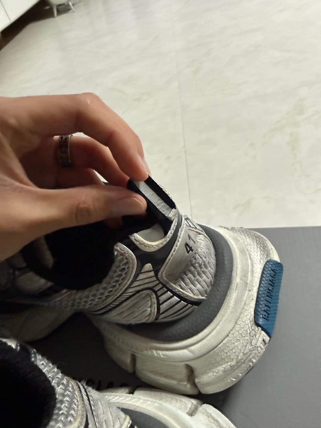 발렌시아가 3xl 그레이 화이트 블루 41 상품이미지7