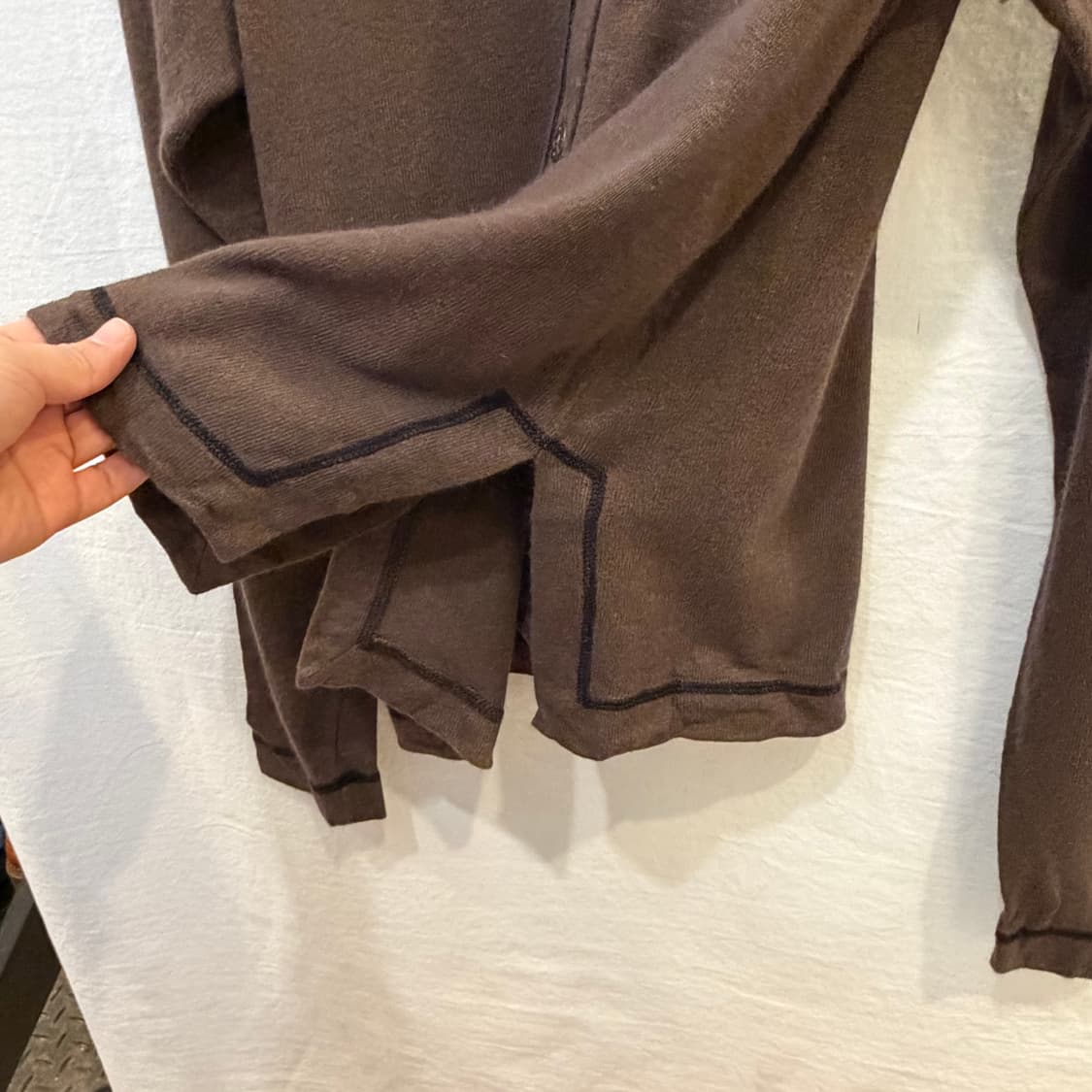 펜디 브라운 카라 니트 가디건 상품이미지6