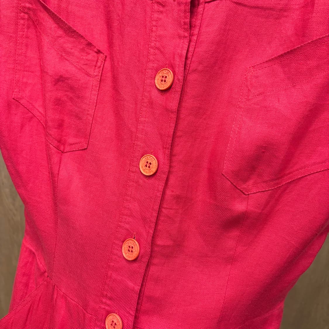 펜디 라운드넥 코튼 반팔 미디 원피스 프론트 버튼 패널 절개 디테일 레드 상품이미지6