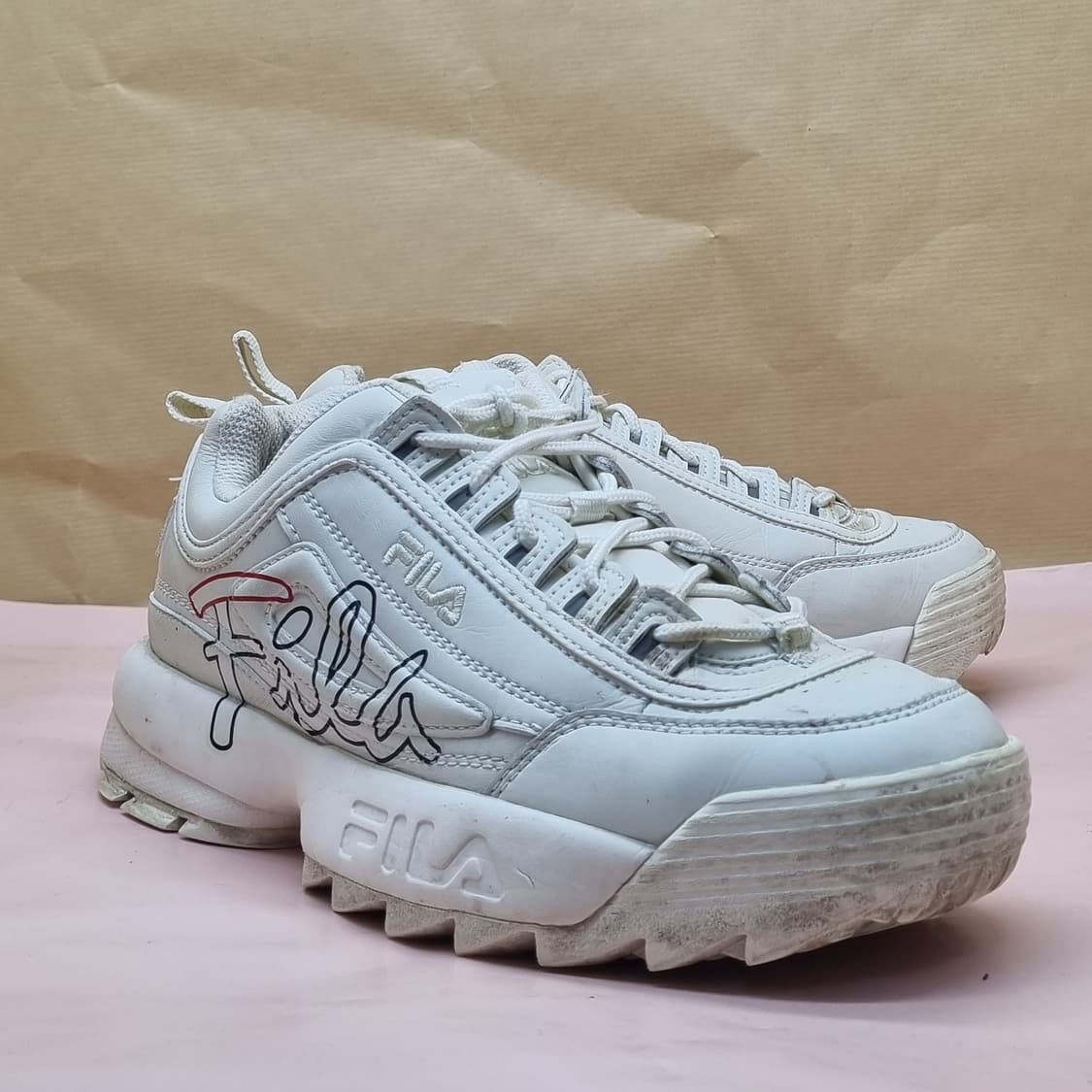 휠라 디스럽터2 스크립트 운동화 245 상품이미지1