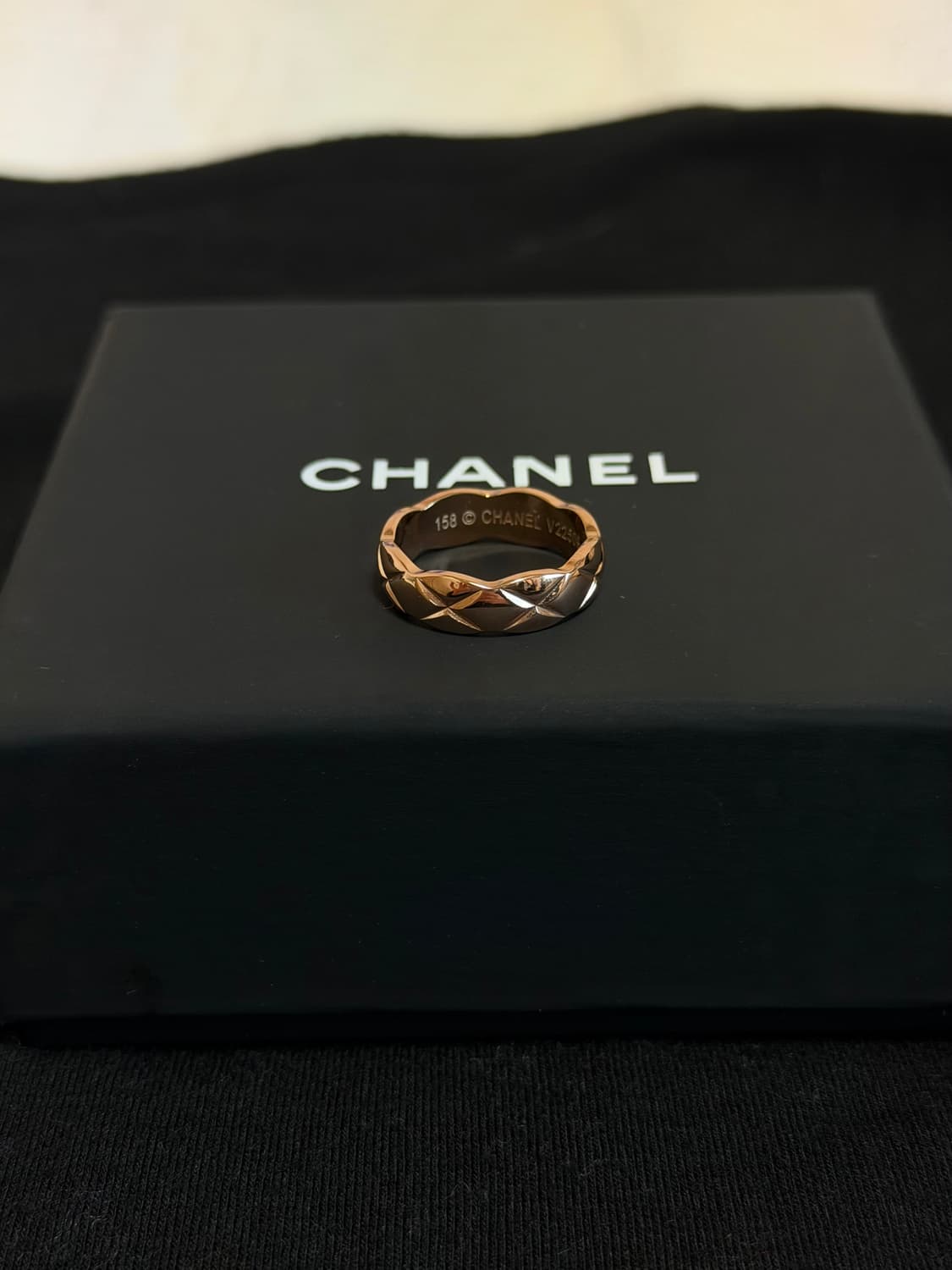 샤넬 정품 업사이클링 코코크러쉬 스몰 반지 상품이미지2