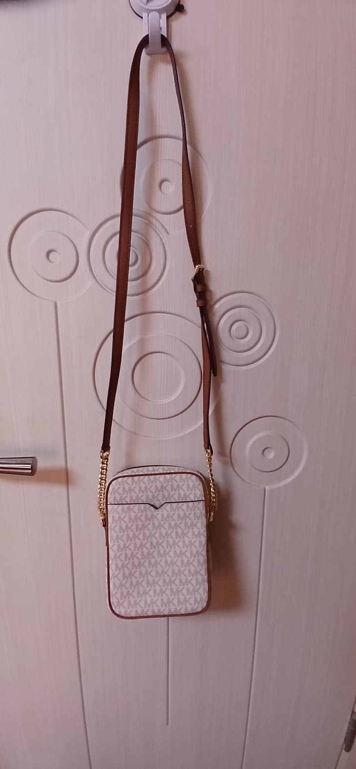 마이클코어스 크로스백 상품이미지5