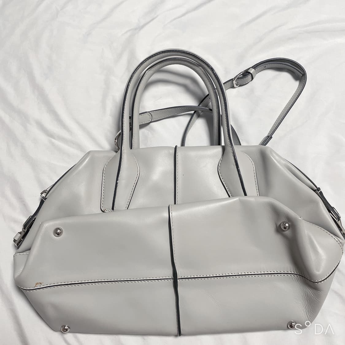 토즈 가죽 숄더백 그레이 상품이미지2