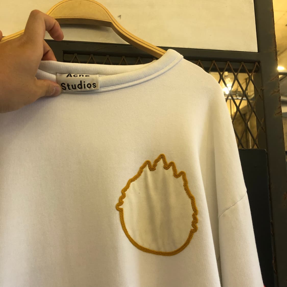 아크네 립스틱 스웻셔츠 상품이미지2