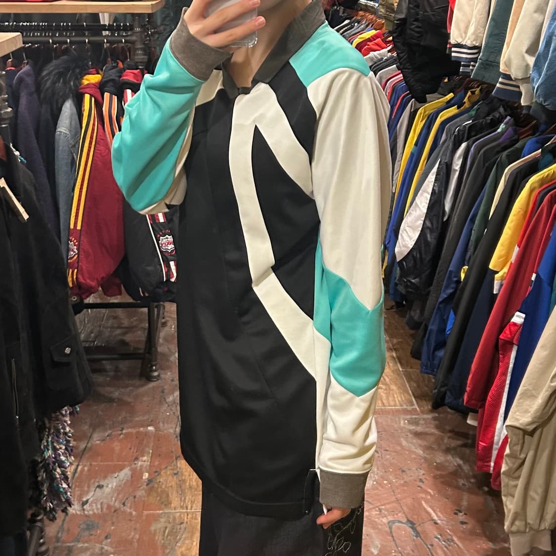 [HI] 아디다스 EQT 18 롱슬리브 블랙 상품이미지4