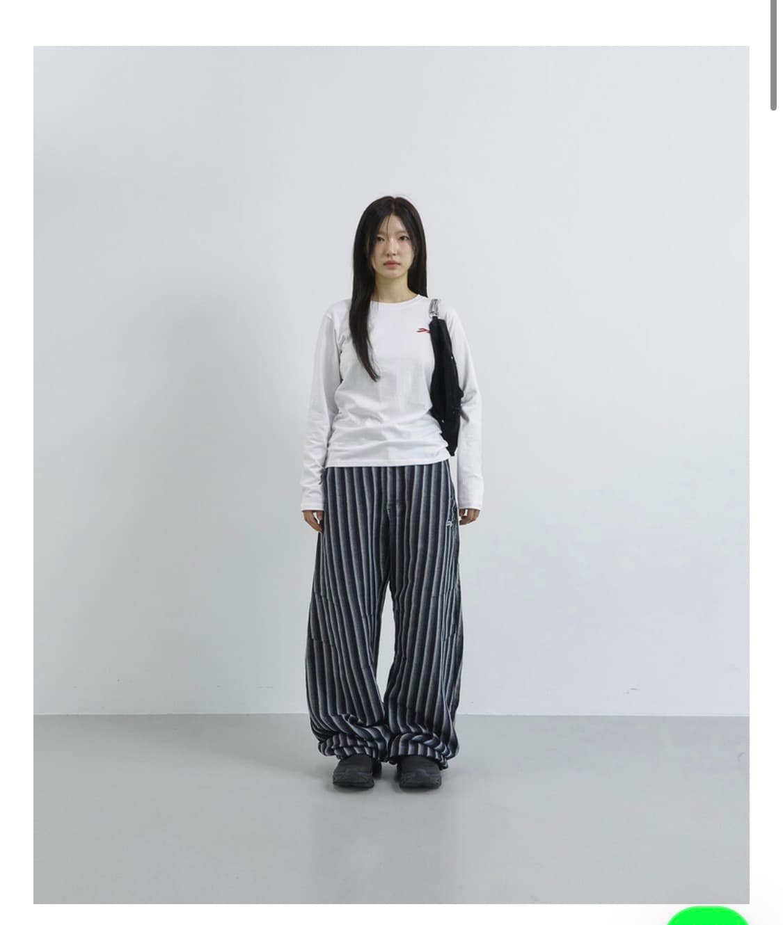 탄산마그네슘 손뼈 사선 팬츠 블루 컬러 상품이미지2