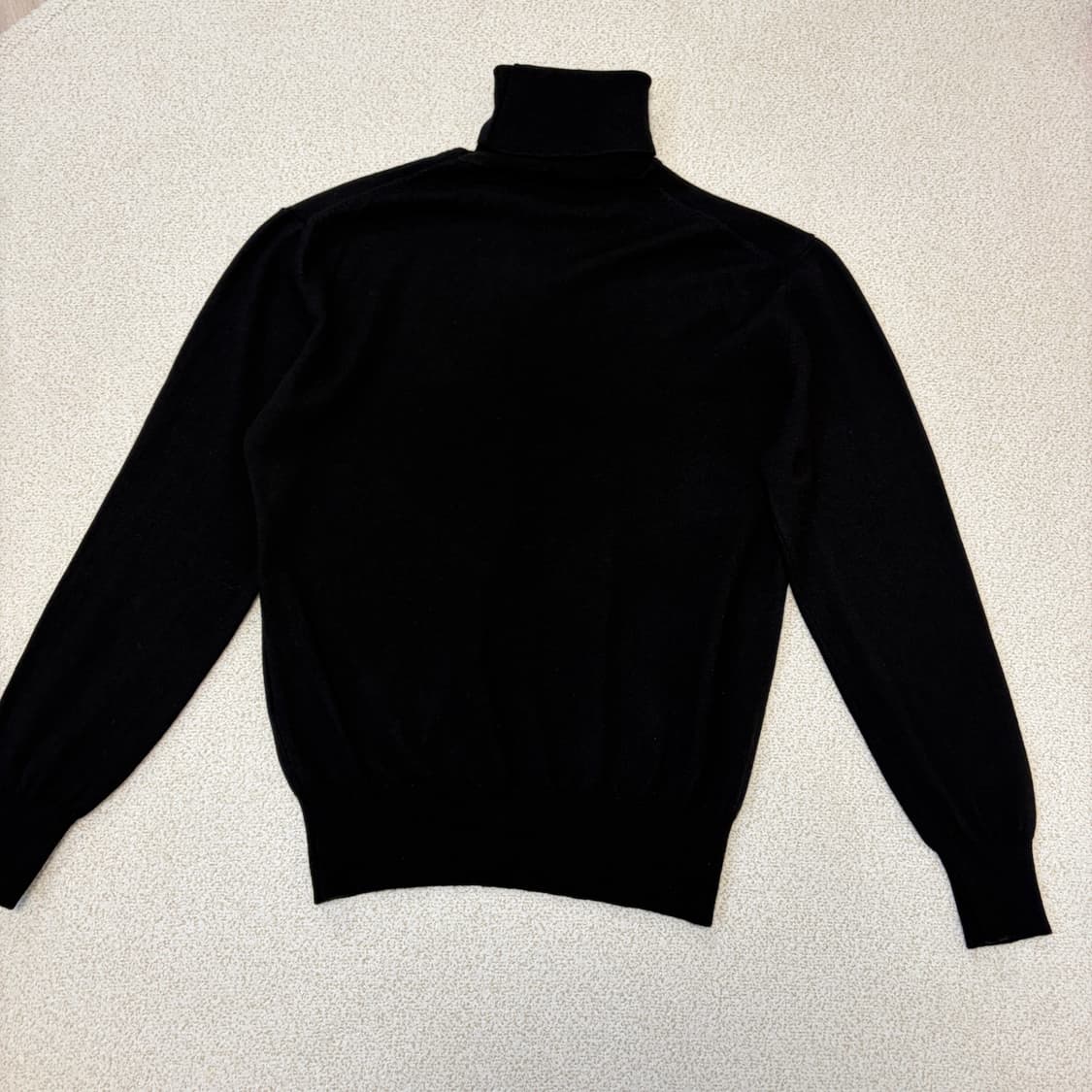 비비안웨스트우드 남성 클래식 하이넥 울 니트 상품이미지5