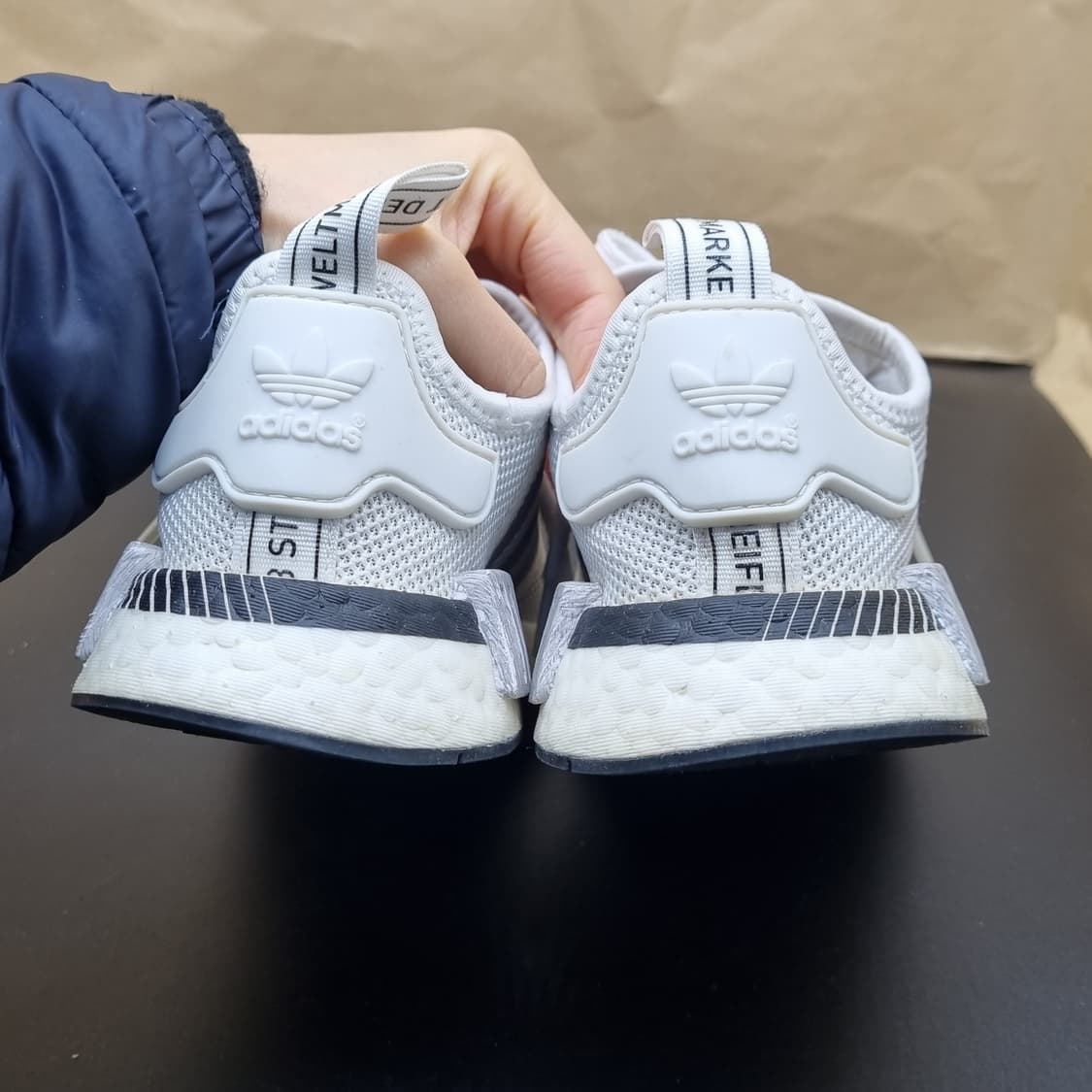 아디다스 NMD R1  여성운동화240 상품이미지4