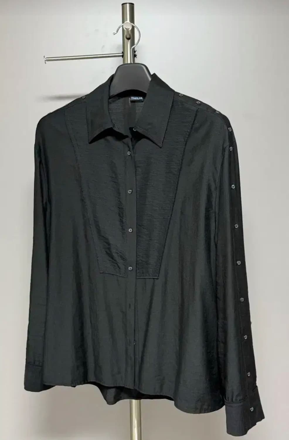 더일마 the ilma 셔츠 VICTORIA TRANSFORM SHIRT 상품이미지1