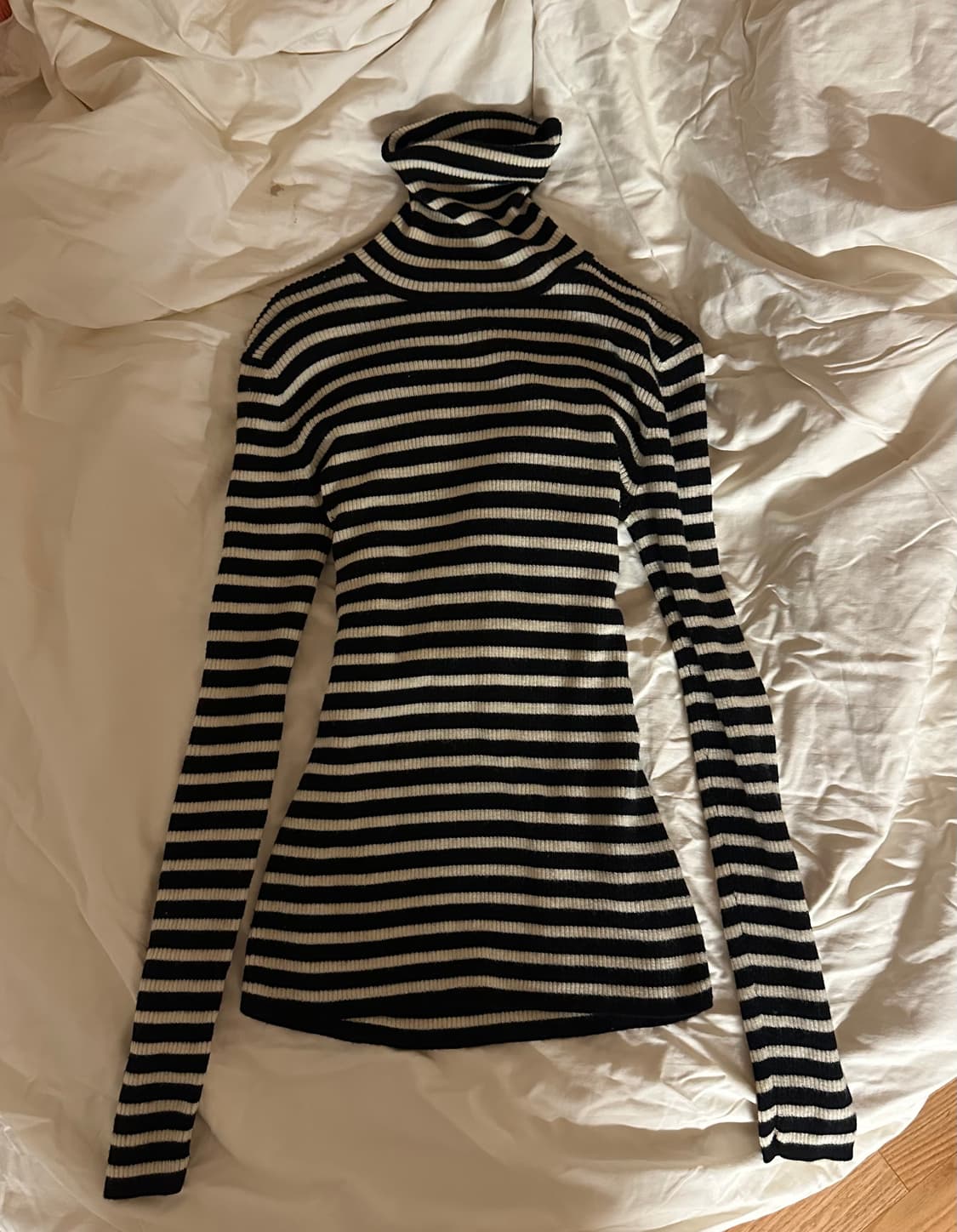 Uniqlo 유니클로 모100 터틀넥 스트라이프 니트 상품이미지3