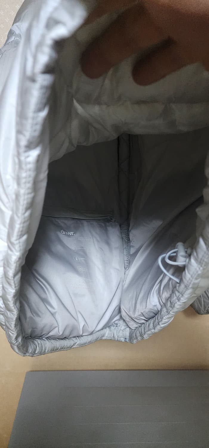 자라 남성 라이트그레이 다운패딩 점퍼L 상품이미지3