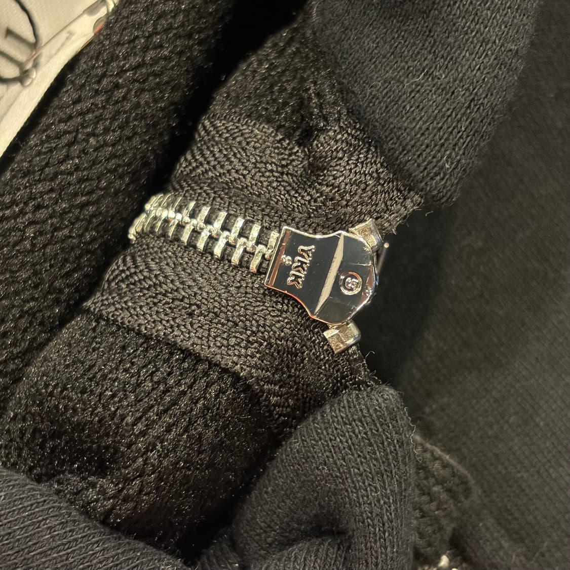 [XL] 아미 스몰 하트 로고 블랙 후드집업 새상품 C444 상품이미지9