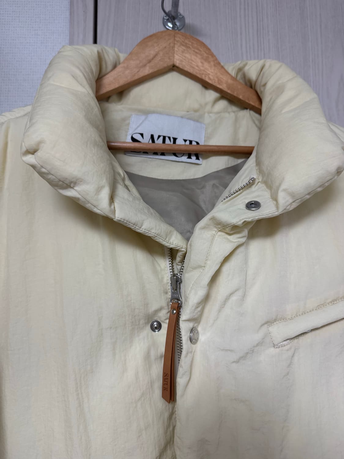 [세터] 컴포트 덕 다운 패딩 점퍼 리조트 아이보리 (L) 상품이미지9