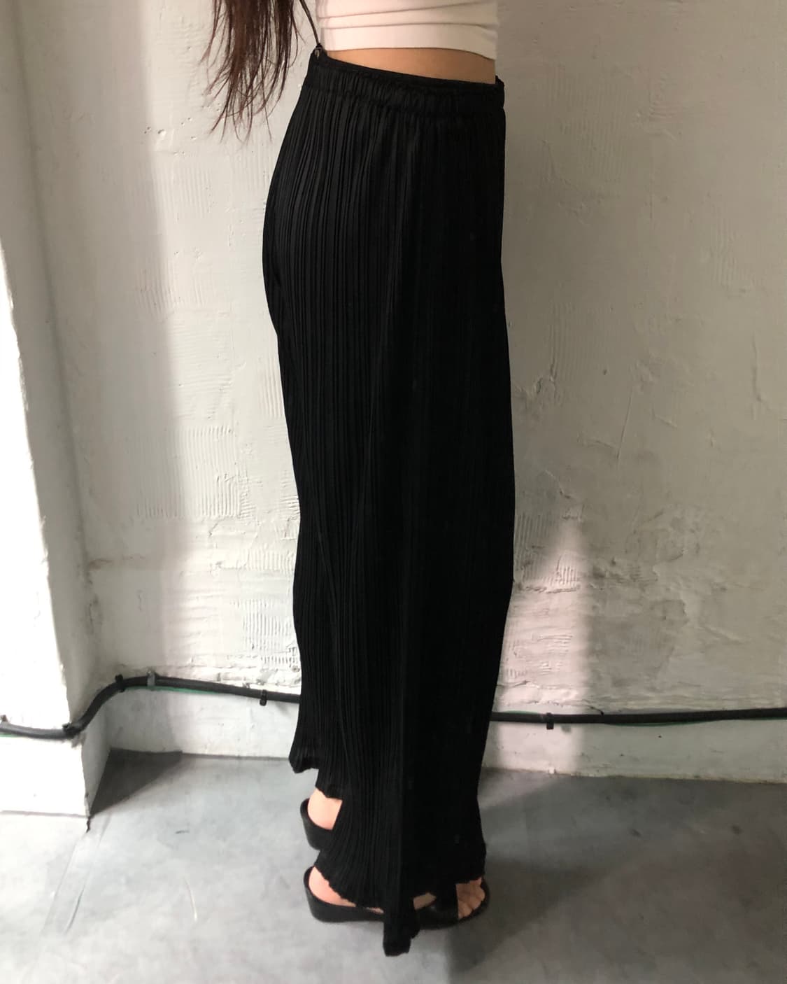 Issey Miyake 이세이미야케 블랙 밑단 러플 플리츠 팬츠 상품이미지4