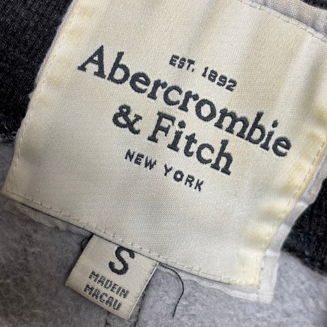 아베크롬비 앤 피치(Abercrombie & Fitch) 빈티지 로고 스 상품이미지5