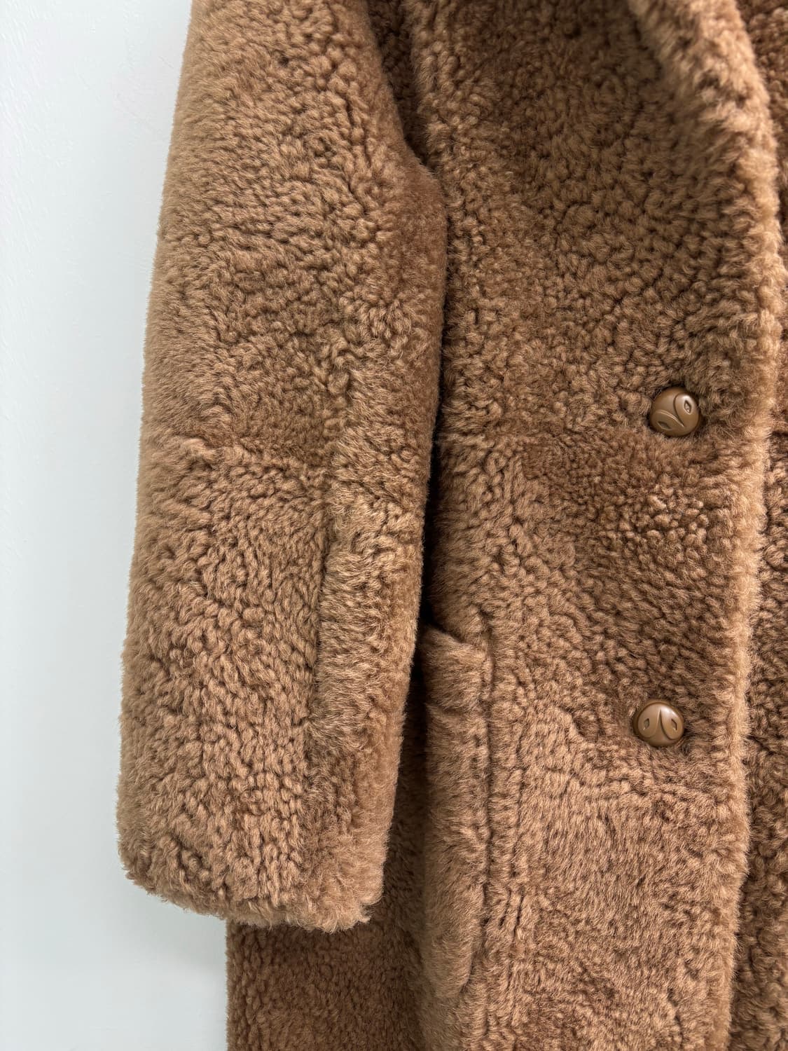 럭키슈에뜨 양면 리얼 무스탕 코트 상품이미지2