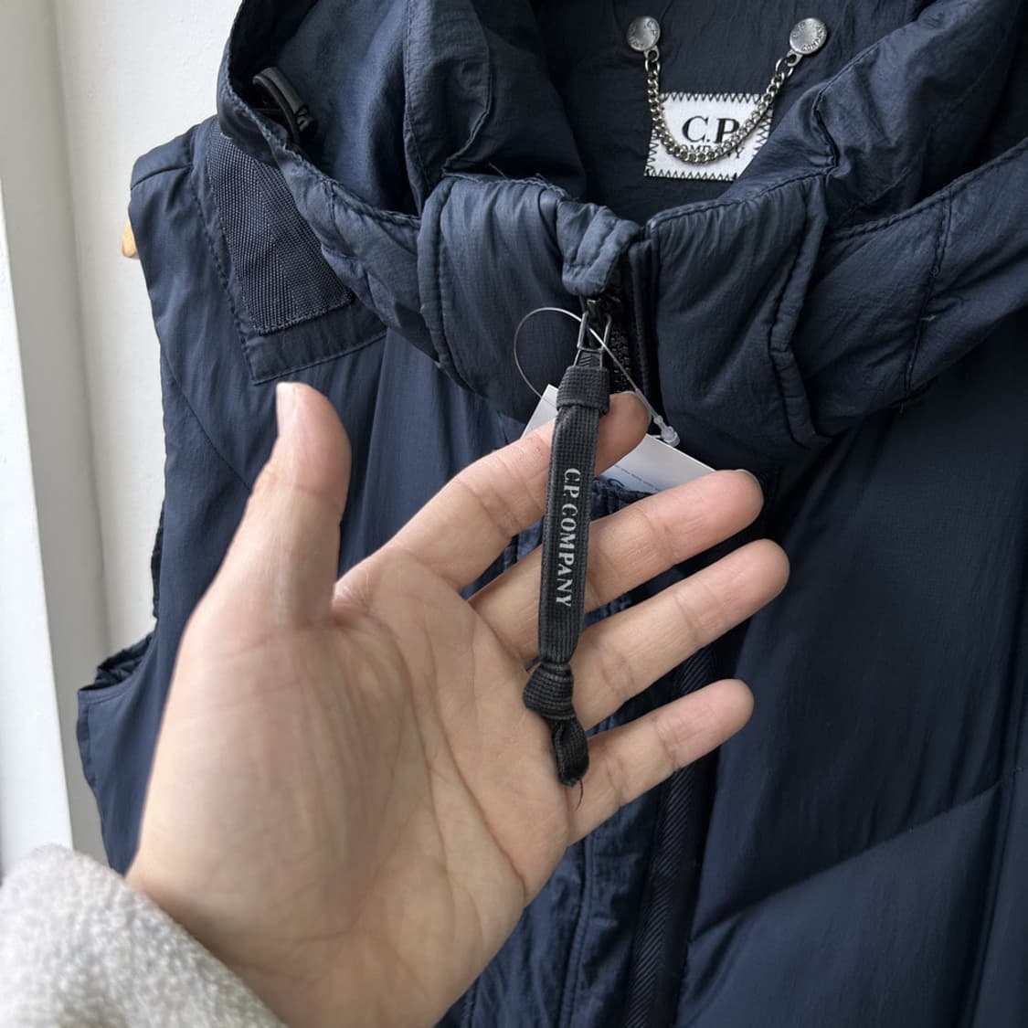 16055 - C.P 컴퍼니 고글 다운 베스트 자켓 상품이미지4