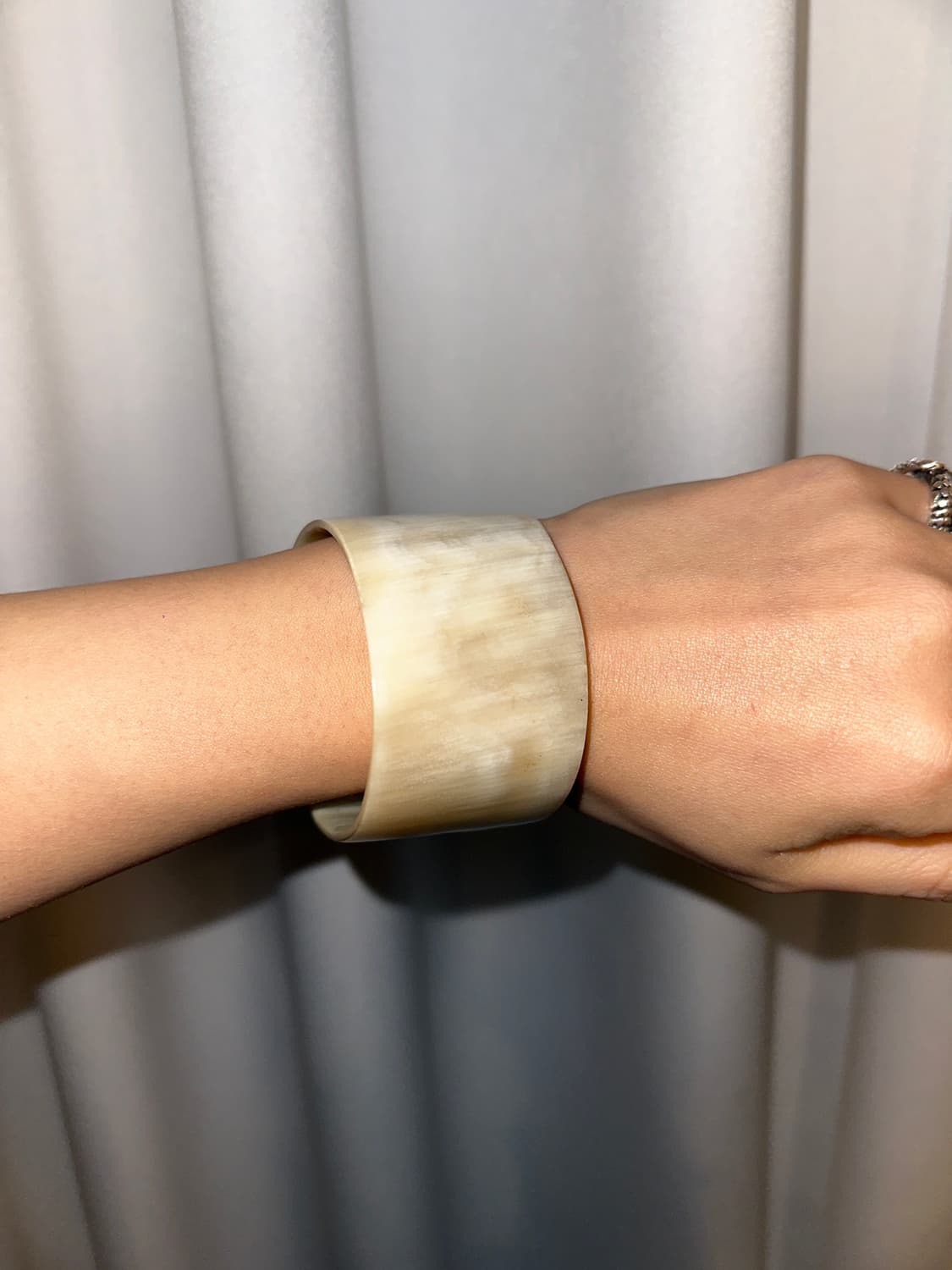 Vintage ivory bangle 상품이미지1