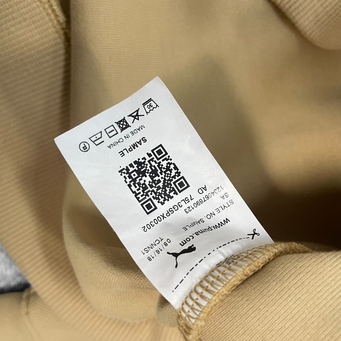 아더에러 x 푸마 터틀넥 맨투맨 스웨트셔츠 상품이미지7