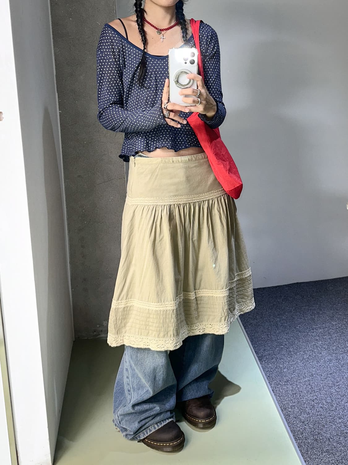 beige lace midi skirt 상품이미지2