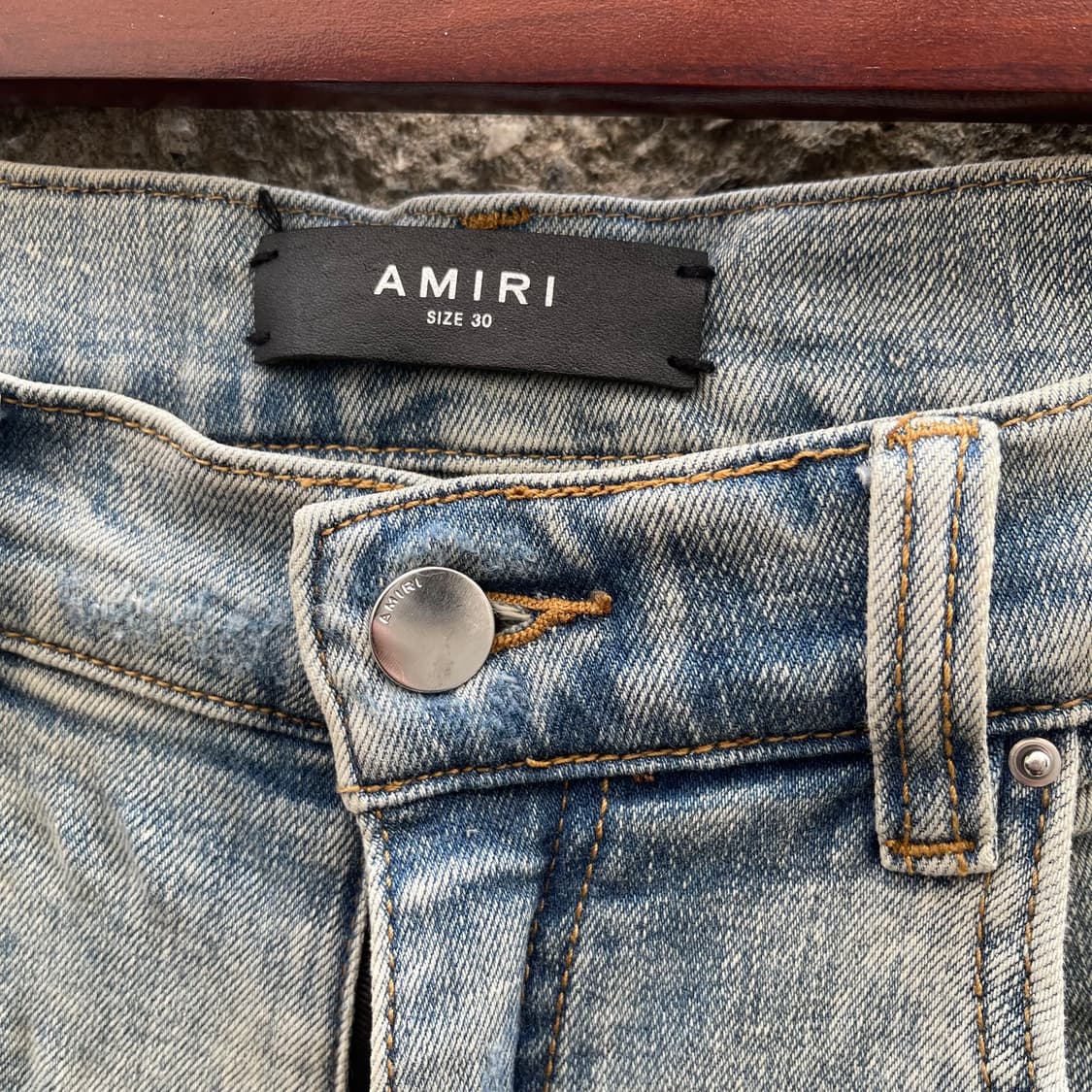 [30] Amiri 디스트레스 데님 팬츠 상품이미지6