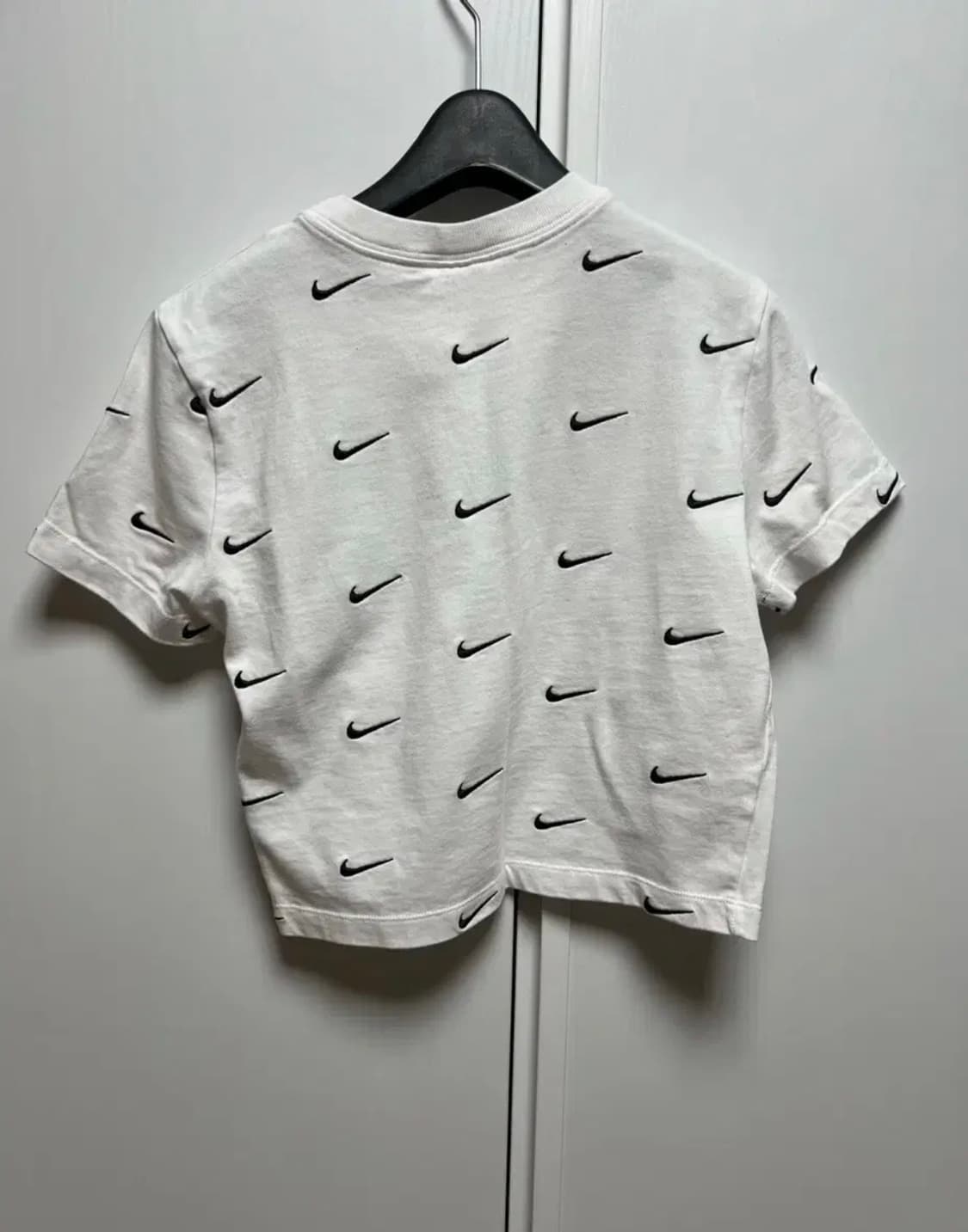 나이키 nrg 스우시 로고 반팔 티셔츠 CK4092-100 상품이미지3