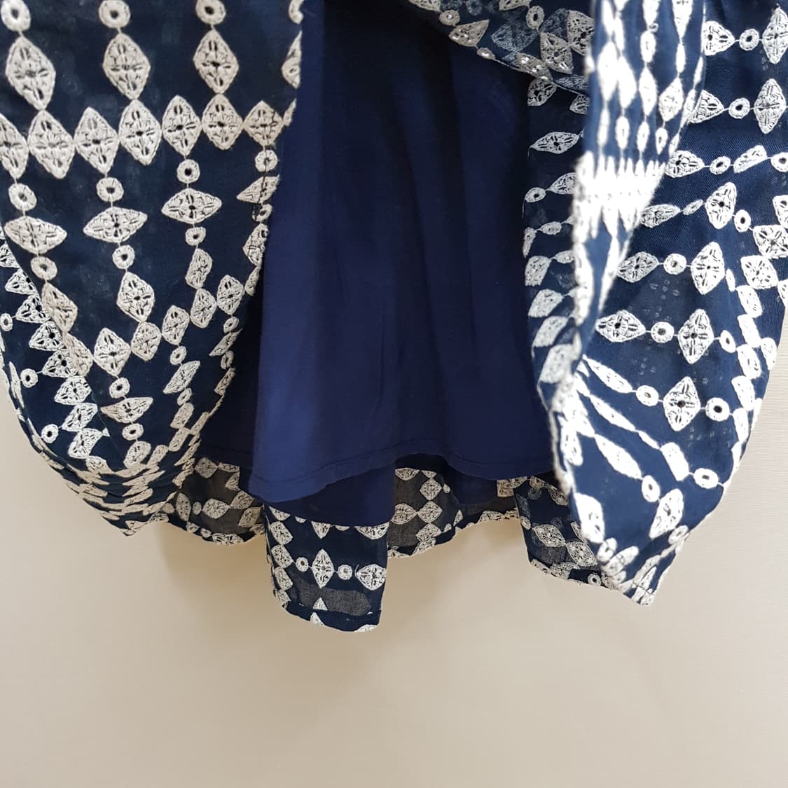 마쥬  자수 레이스 퍼프소매 오픈백 원피스 38사이즈 상품이미지5