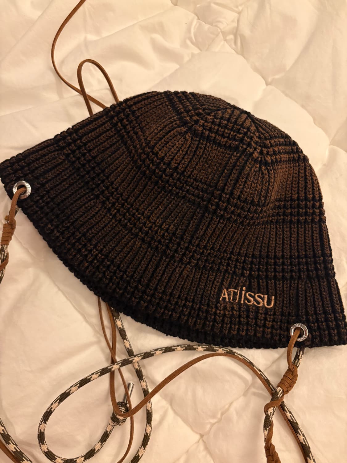 Atiissu 어티슈 팔콘 비니 브라운 상품이미지1