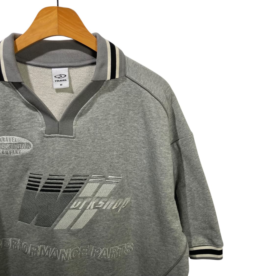 트래블 그레이 브이넥 반팔 상품이미지3