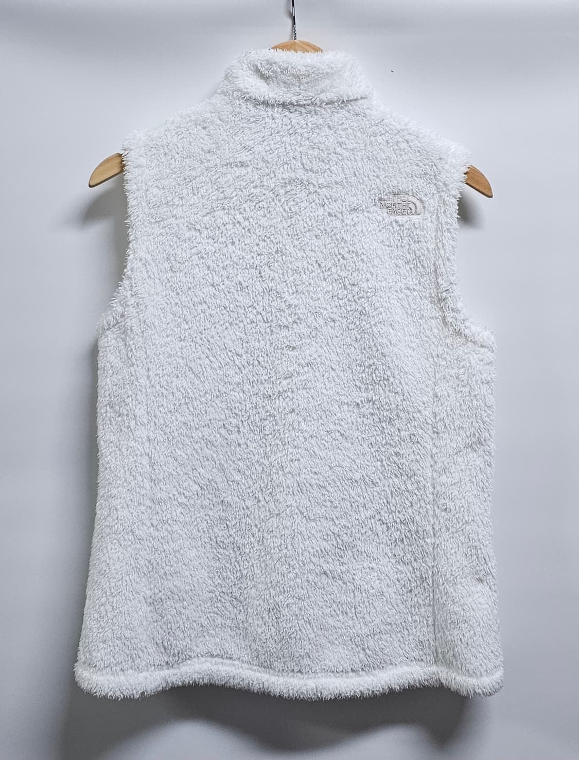 노스페이스 화이트 뽀글이 플리스 조끼M 상품이미지2