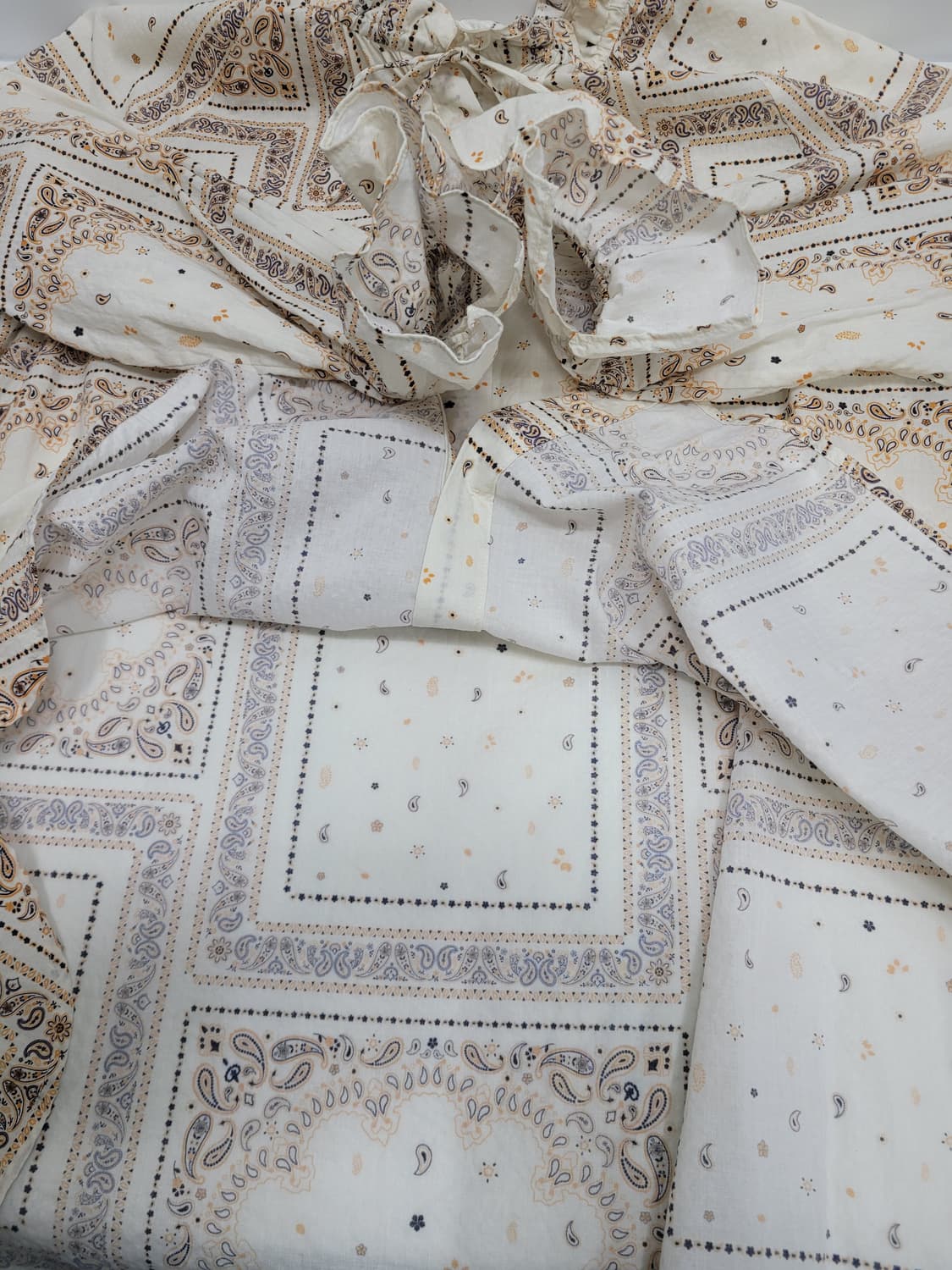 BEANPOLE 21SS 빈폴 페이즐리 볼륨 블라우스 / 여 95 (M) 상품이미지7