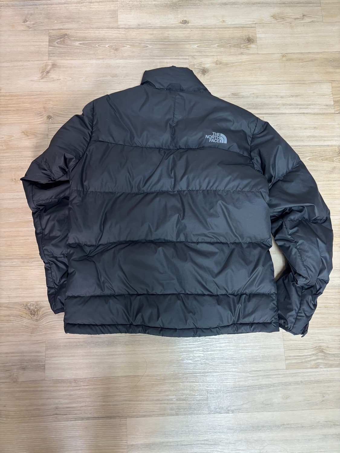 노스페이스 경량패딩 판매합니다 상품이미지2