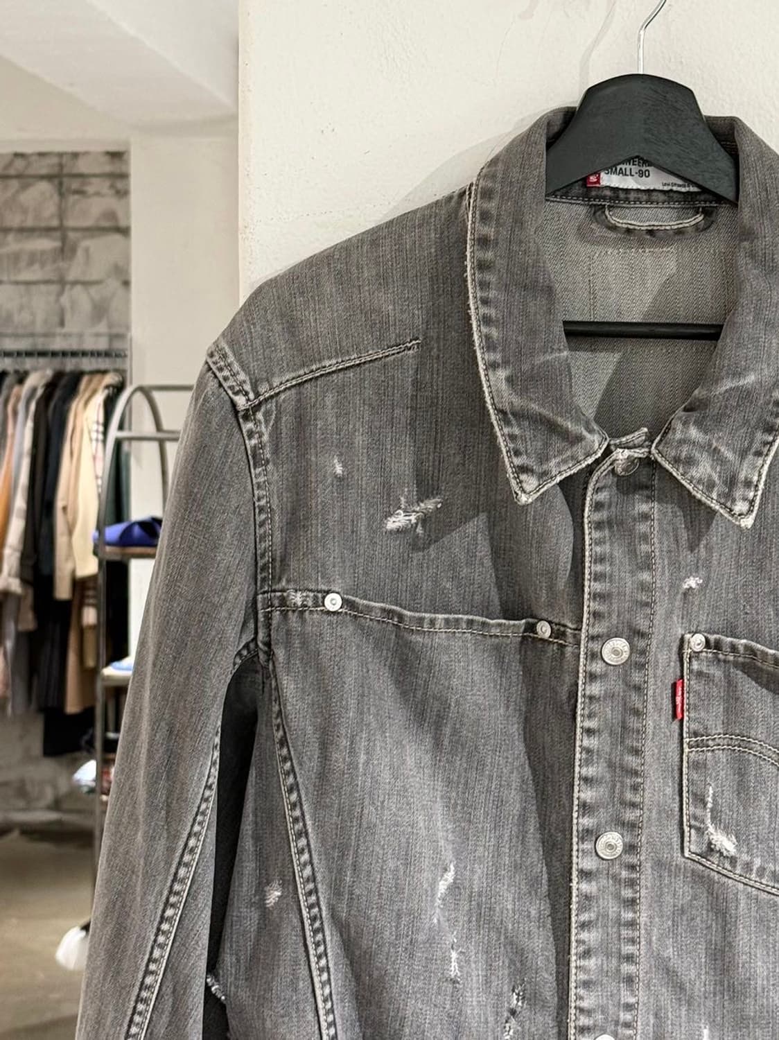 리바이스 엔지니어드 진 흑청 데미지 트러커 자켓 상품이미지2