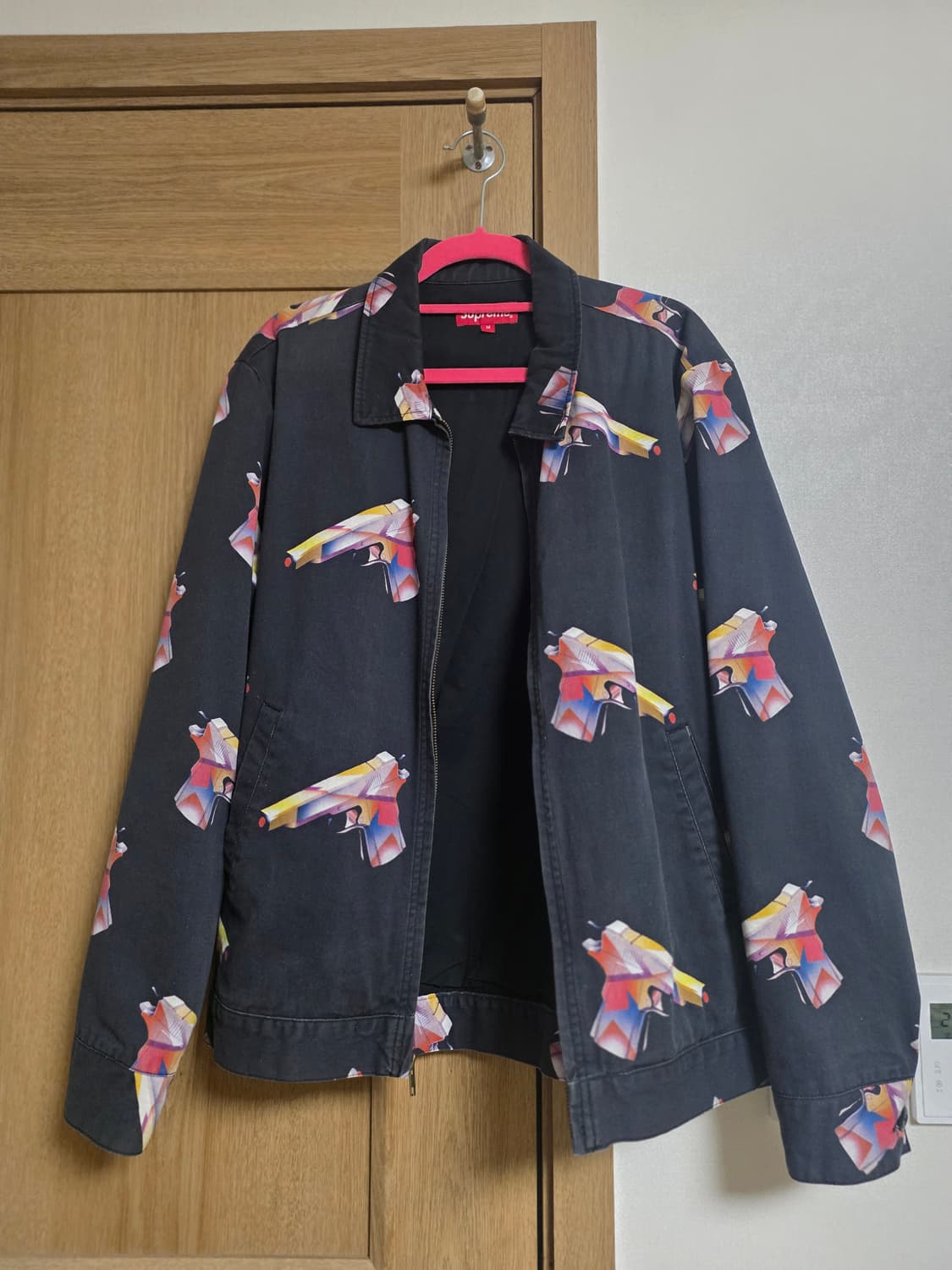 [M] 슈프림 Mendini Gun 패턴 워크 자켓 상품이미지3