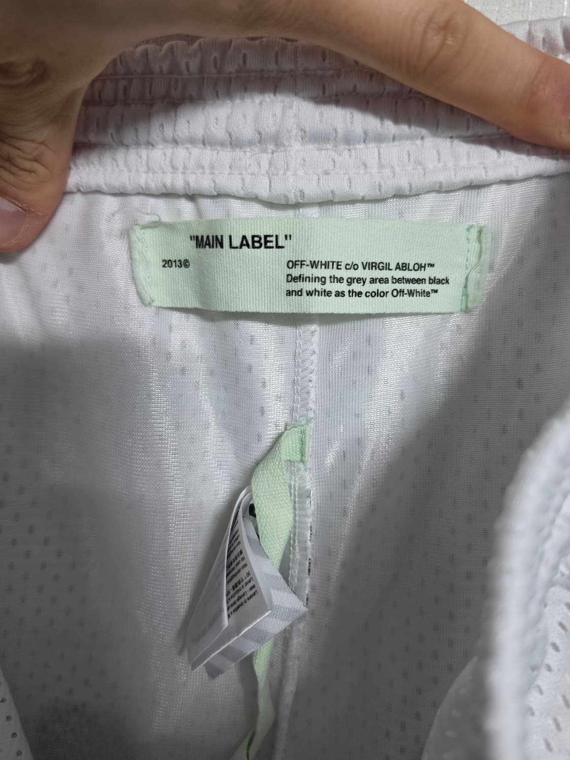 오프화이트 메쉬 반바지 XS 상품이미지4