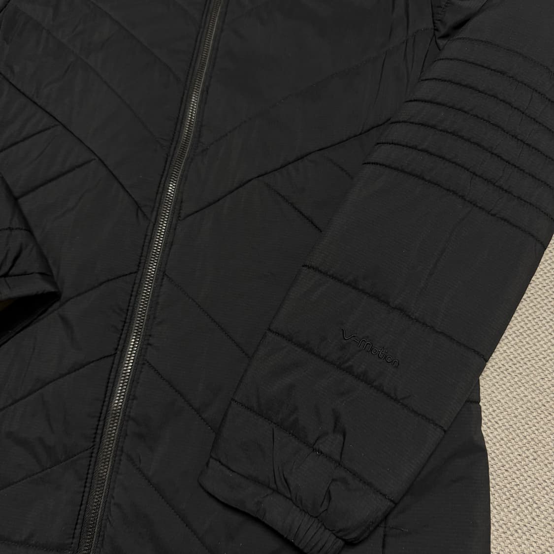 노스페이스 V-motion 경량패딩 자켓 상품이미지2