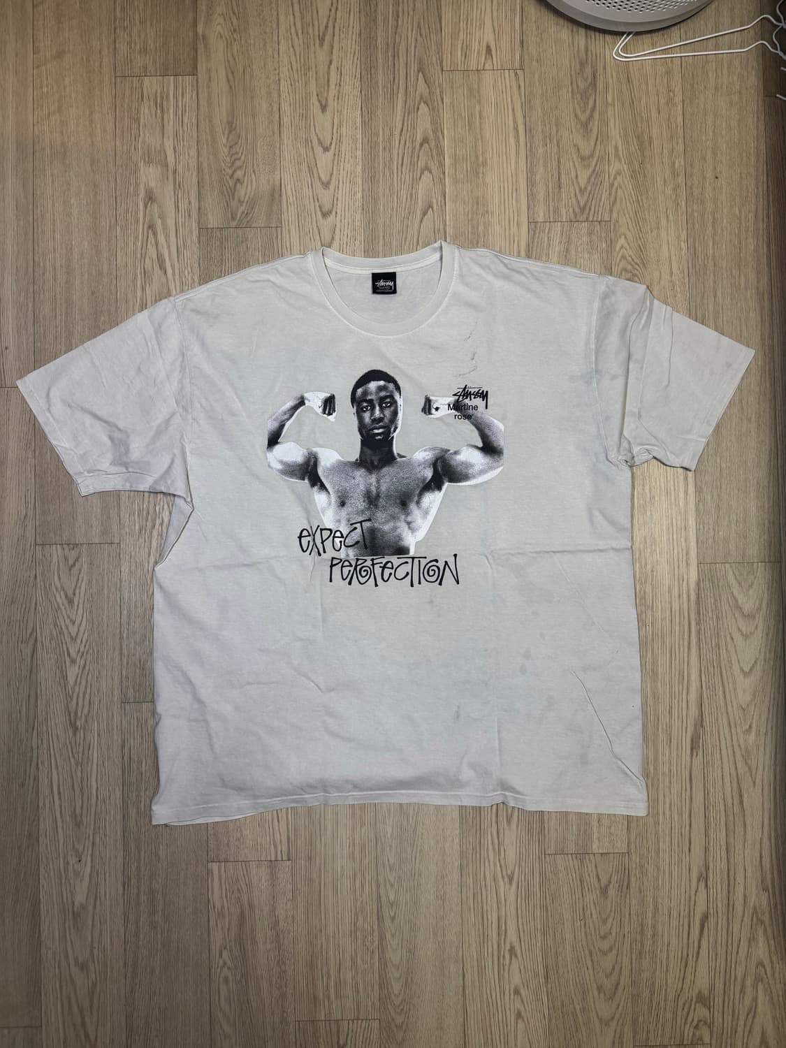 스투시 마틴로즈 티셔츠 오프화이트 상품이미지1