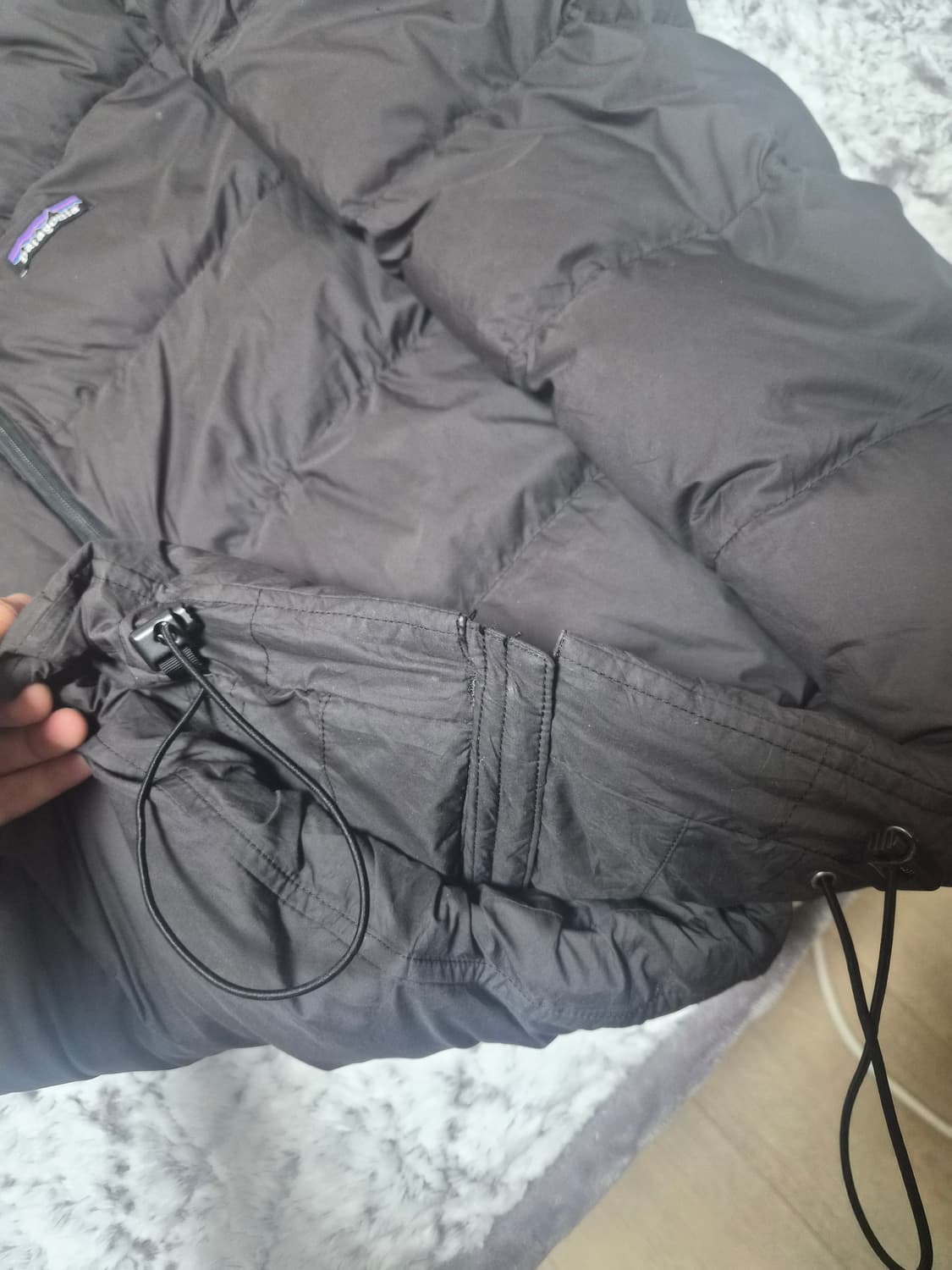 파타고니아 사일런트다운 패딩 상품이미지3