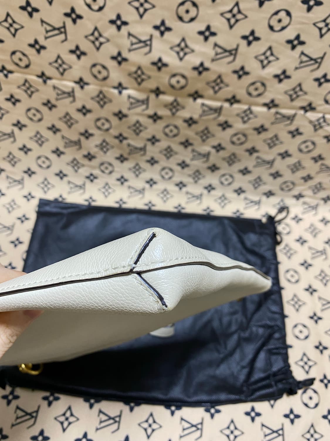 구찌 웹로고 클러치 아이보리 상품이미지7