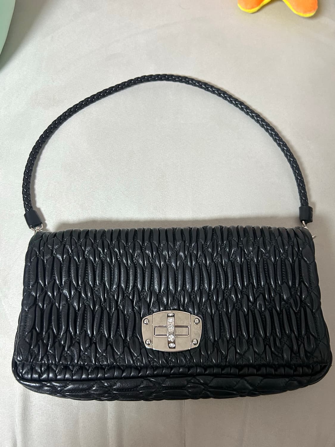 정품 ] 미우미우 마테라쎄 나파 크리스탈 체인 숄더백 상품이미지6