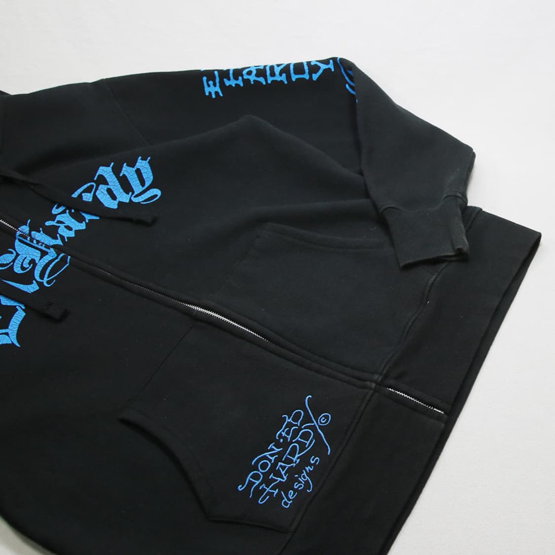 (착용컷) Ed Hardy 프린팅 스웻 후드 집업 (남성용 100) 상품이미지6