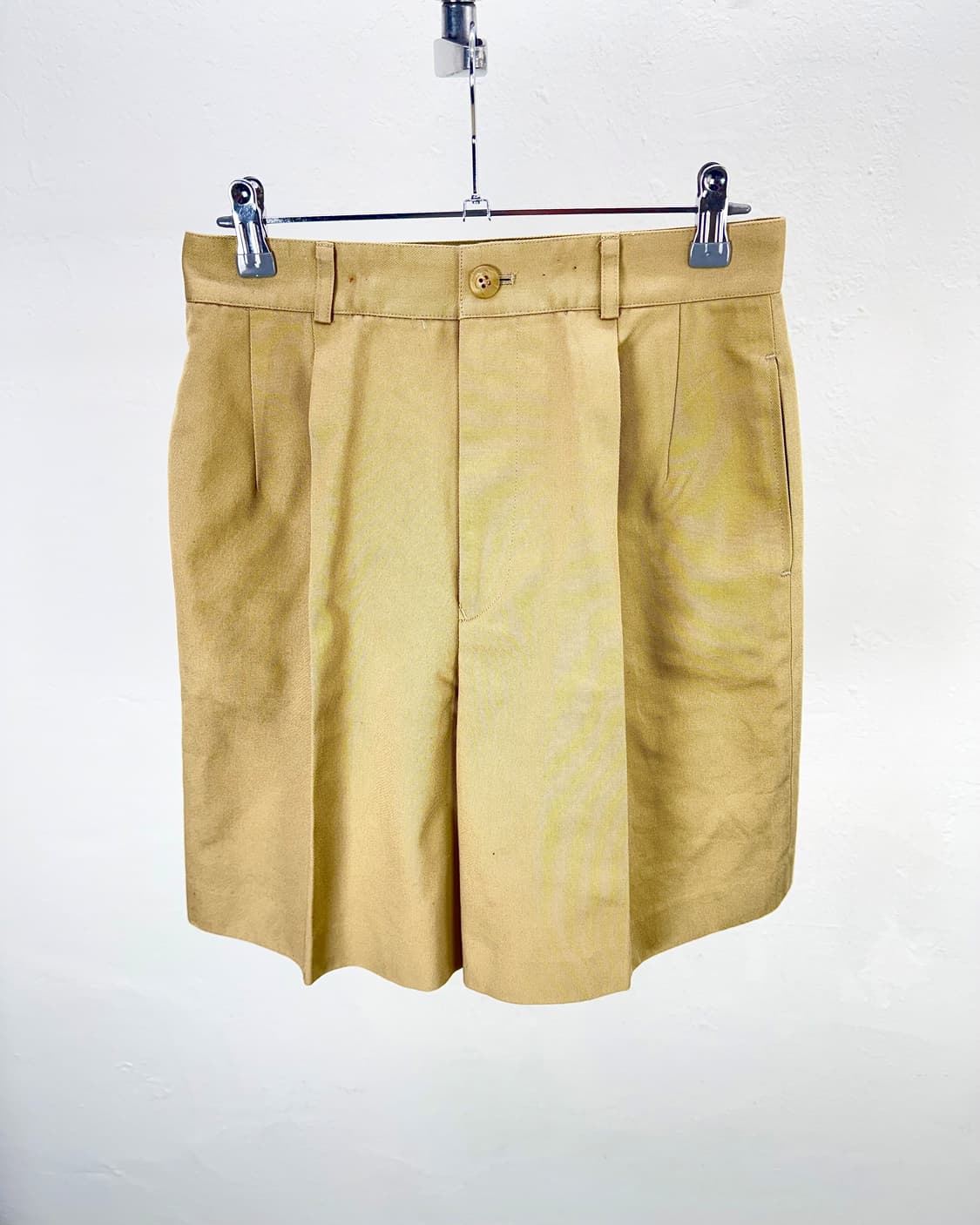 준코 시마다 막플리 브라운 더블 플릿 치노 쇼츠 상품이미지1