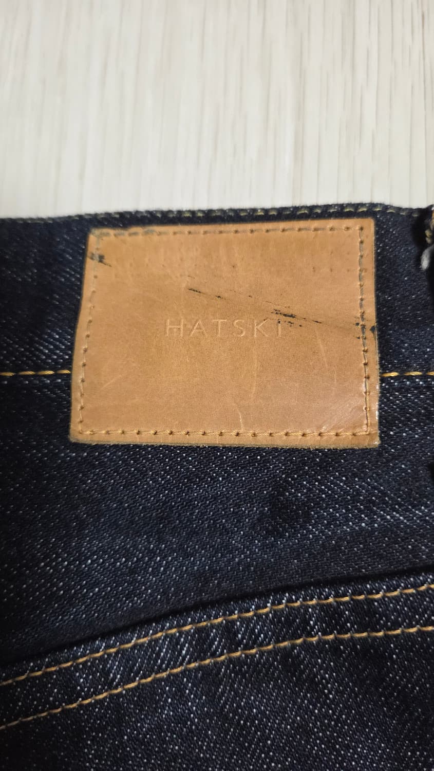 (착샷) 하츠키 HATSKI 루즈 테이퍼드 셀비지 데님 상품이미지4