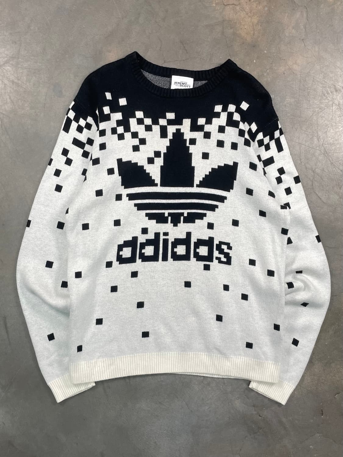 아디다스 X 제레미스캇 픽셀 니트 상품이미지1
