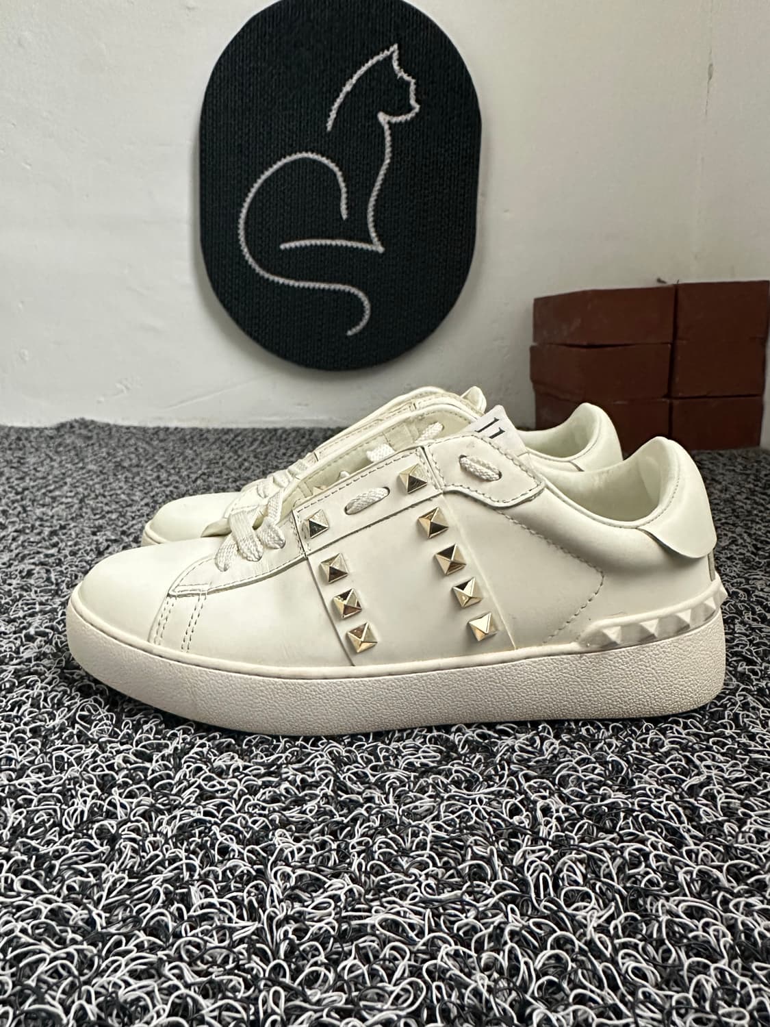 발렌티노 Rockstud 스니커즈 상품이미지3