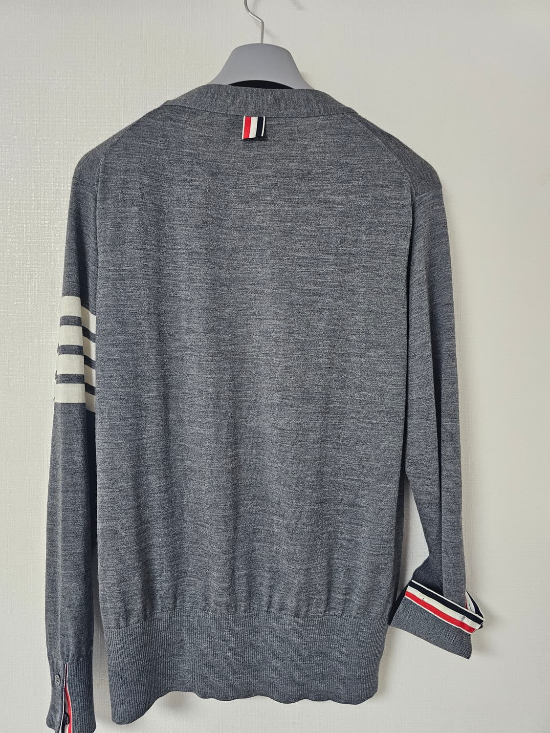 톰브라운 24ss  메리노 울 가디건(새상품급/2) 상품이미지6