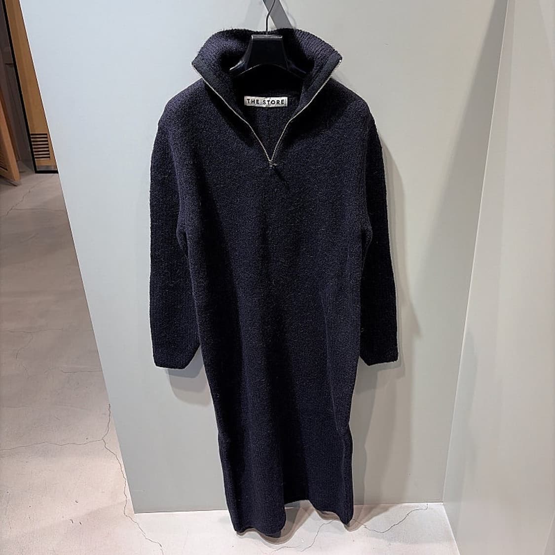 (정품/새상품) 폼 더 스토어 여성 네이비 알파카 울 니트 드레스 상품이미지2